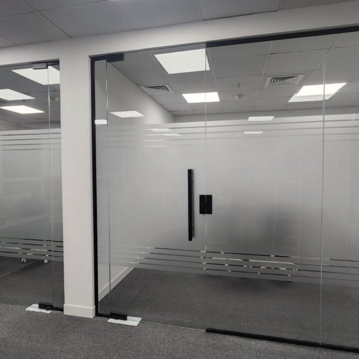 Glass partition contractor